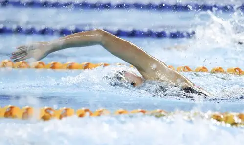 游泳体校乙组女子400米自由泳决赛赛况