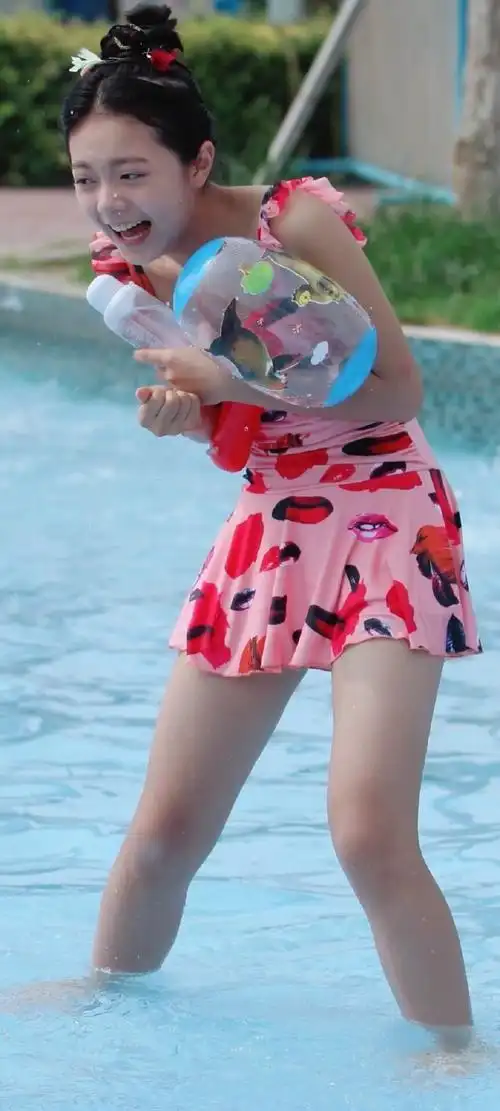 赵今麦泳装大赏#娱乐#麦麦真的是越来越熟了 太棒啦