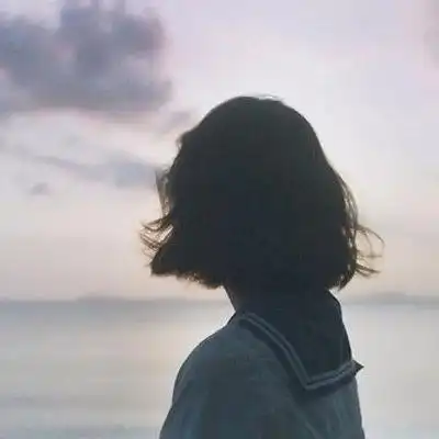 微信头像女小清新背影 高清好看的美女背影图片唯美清新