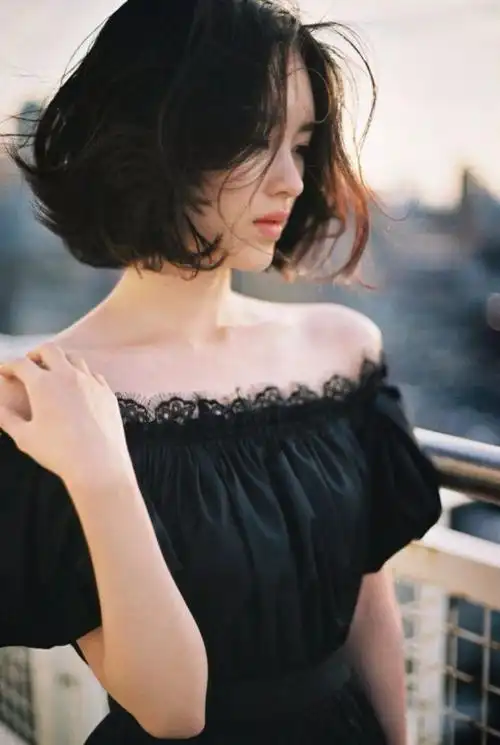 mslynn:开学发型如何选?这四种发型简单又有气质