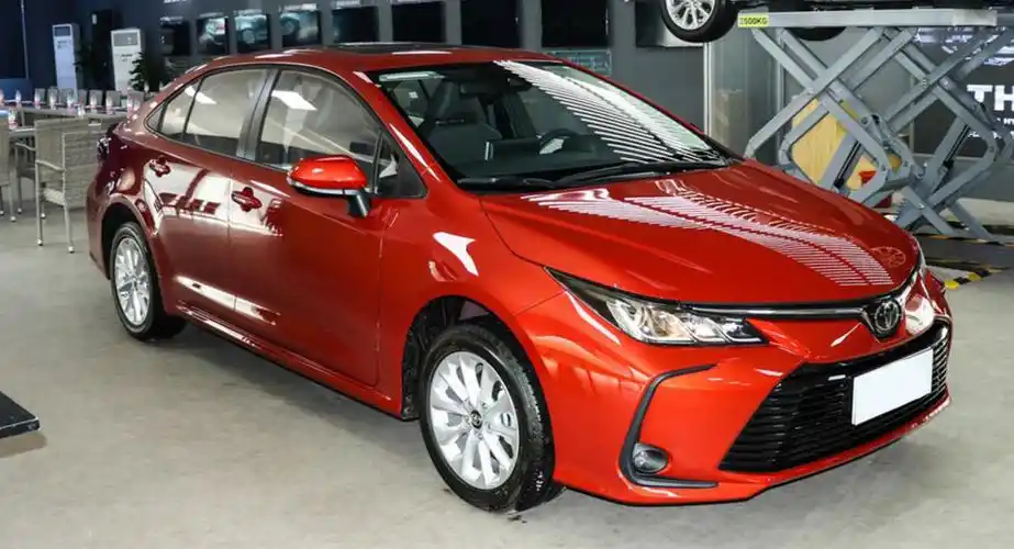 作为丰田最走量的一款轿车车型,目前2020款卡罗拉也已经开始接受预定