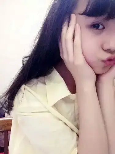 我是一个初三漂亮女孩子,整体沉迷手机啊啊啊怎么办,每天整天抱着手机