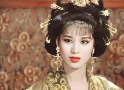 《水浒传》扈三娘《天龙八部》余婆恰恰因为大郑爽太出名,小郑爽的