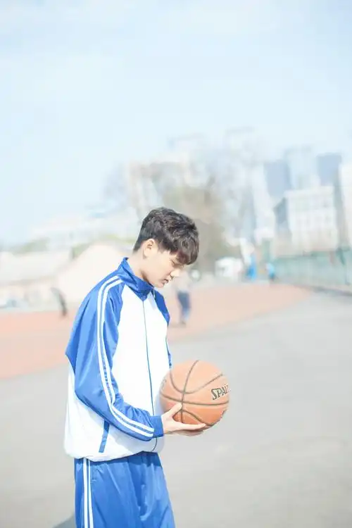 狐友国民校草陈家葆来北京追寻演员梦想的阳光大男孩