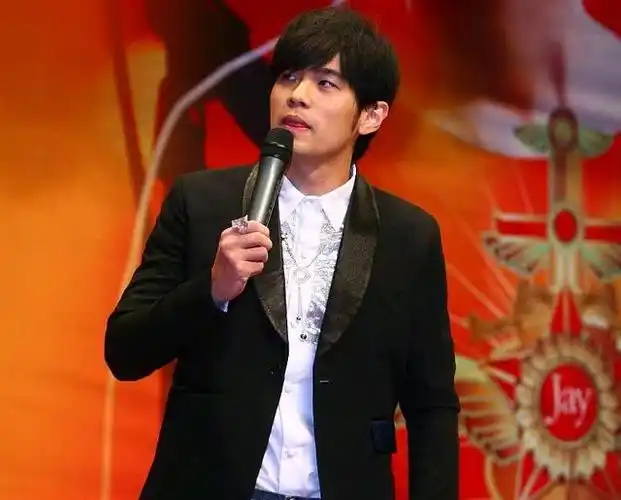 王曼昱,孙颖莎的共同爱好,都喜欢周杰伦的歌,旋律像她们的球风