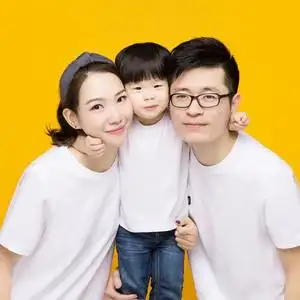 全家福服装照片