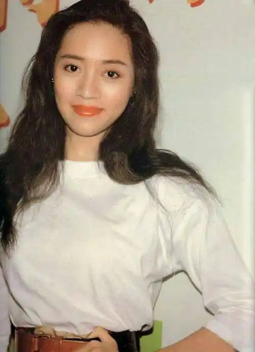 英年早逝的梅艳芳到底为何被奉为香港舞台的神话