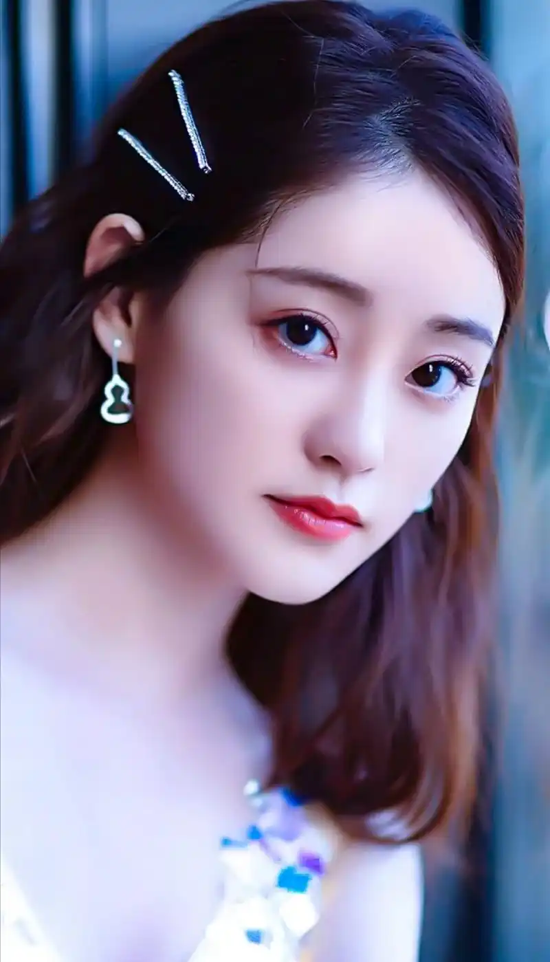 顶级壁纸〕最美周芷若扮演者祝绪丹