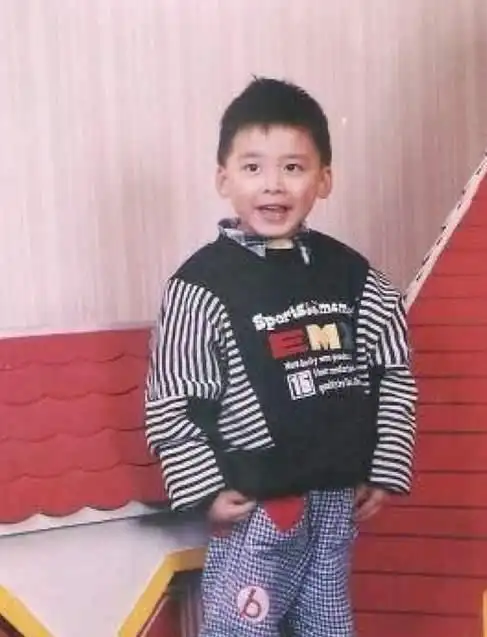 男明星小时候的照片,看到李现,是潜力股没差了|李现|男明星|潜力股_新