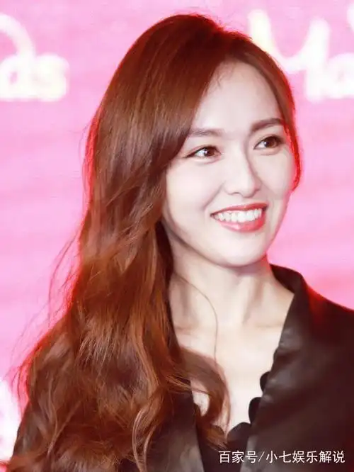 唐嫣甜蜜来袭,这个女人笑起来超漂亮