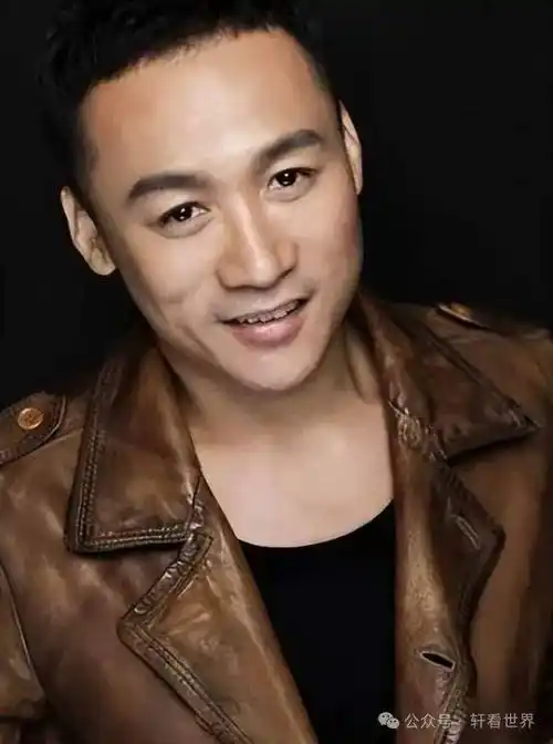 演员高虎某团送外卖,胖的都不敢认了,偶遇网友合影强颜欢笑_梦想_故事