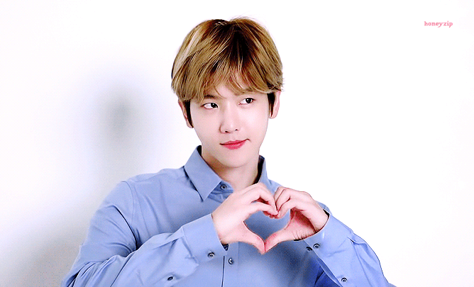 边伯贤[超话]##baekhyun[超话]# 【动图】2019 season greeting