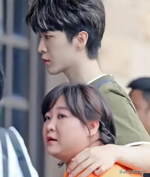 网曝贾玲范丞丞秘密生子?两人相差18岁,女方沉默男方火速回应!