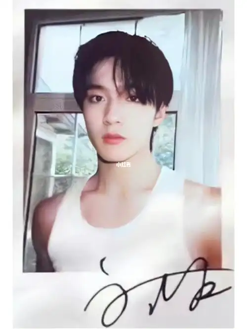 刘耀文三周年小卡扫图