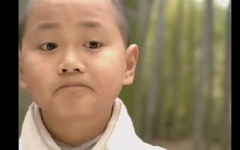 这小光头又萌又帅又能打还会做饭!童年男神★曹骏