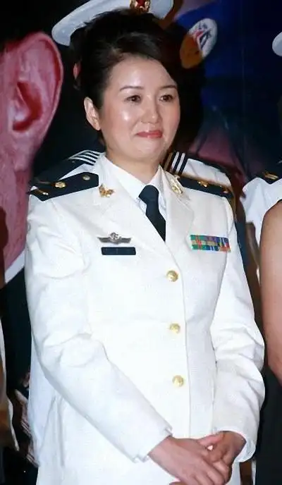 p>郑卫莉,5月23日出生于湖北省武汉市江汉区,中国内地女演员,毕业于