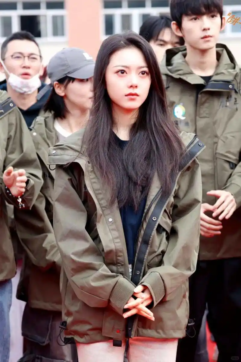 赵今麦新剧《度华年》古装亮相,宜古宜今演技惊艳!