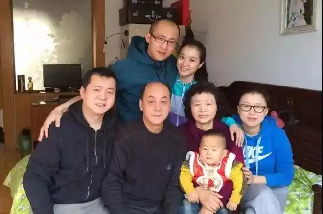 林好毕业于中央戏剧学院2000级表演系因为这里是她与