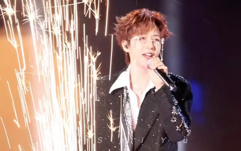 贺峻霖|5.4楼间楼·重庆站《缘故》4k