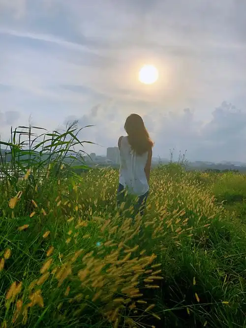 人像背影唯美深圳网红打卡点