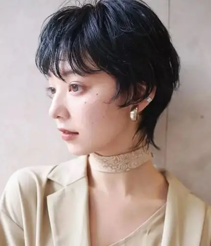 日系文艺短发图片大全 文艺清新短发造型气质满分 - 女士短发 - 发型