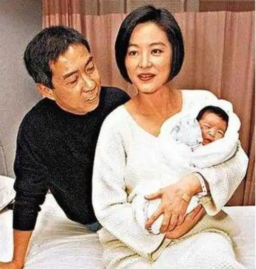 秦汉费尽心机曾抛弃原配妻子转身将林青霞送给邢李源