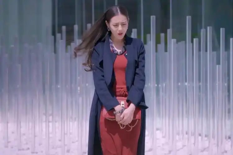 克拉恋人唐嫣高雯迪丽热巴明星同款藏蓝色红色风衣大衣外套