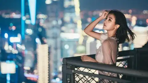 极品高冷美女性感魅力写真