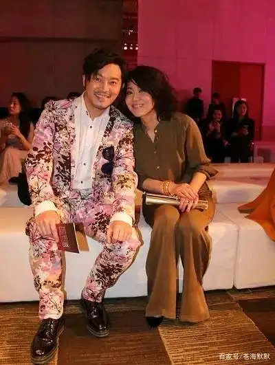 闫妮,大满贯视后,爱笑低调,离异后,三任男友都是"小鲜肉"