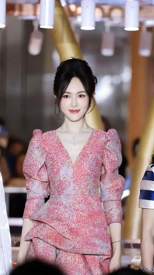 唐嫣活动生图##唐嫣六福珠宝全球代言人