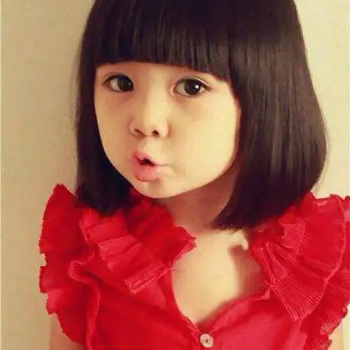 嘟嘴小孩可爱头像