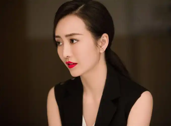 美女王鸥的哪个眼神最美最迷人?