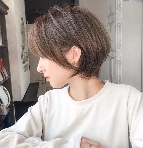 波波头不香啦?2021年超好看的短发给大伙儿充分准备,钟爱拿走不