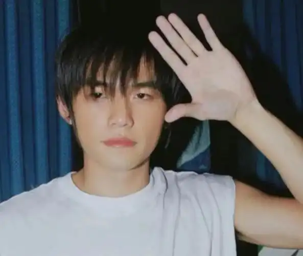 可以分享一波周杰伦的头像吗