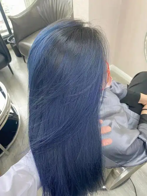 仙女聚会快乐加倍 #雾霾蓝 @#真理道 漂过的头发长出来了可以这样染.