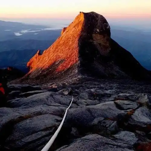 世界上最美的15座山峰!你想征服哪几座