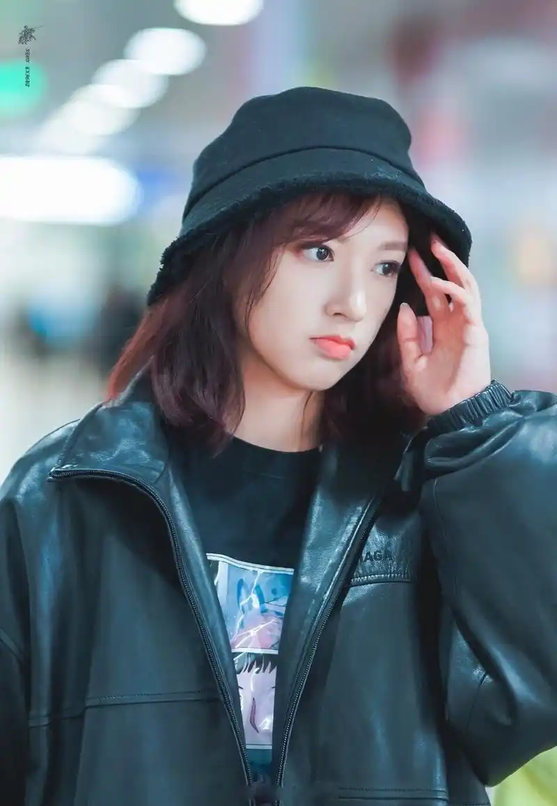 程潇短发新造型来了,为新剧剪的新短发!大家觉得怎么样?