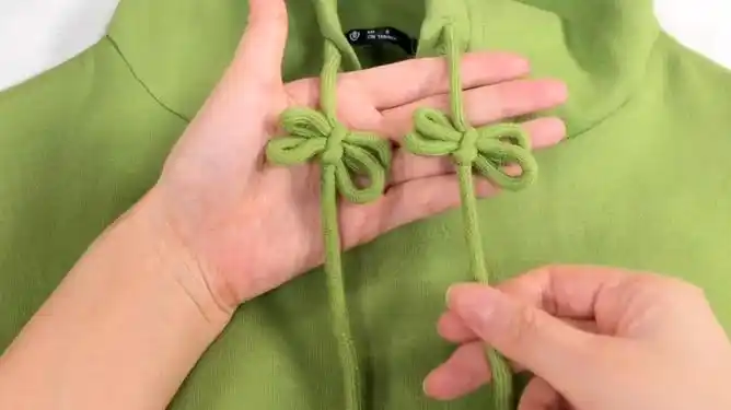 卫衣绳子太长教你今年流行打结方法一看就会好看又个性