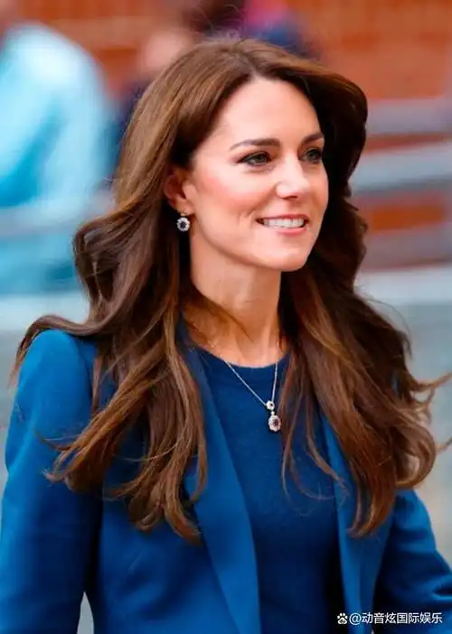 王室发型学维多利亚的实用主义vs凯特王妃的浪漫主义