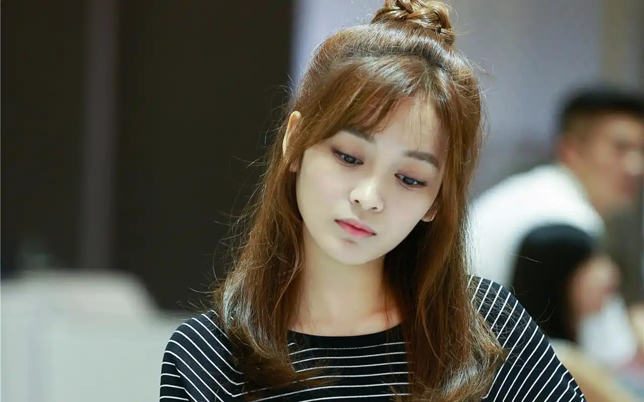 《漂亮的李慧珍》人物剧照图片桌面壁纸