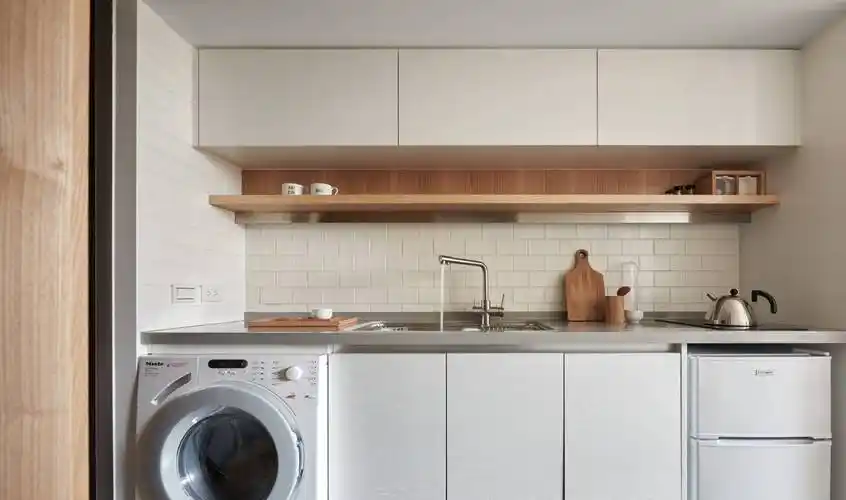 层高5米,楼层中间隔出一个小卧室,效果很棒_设计_面积_橱柜