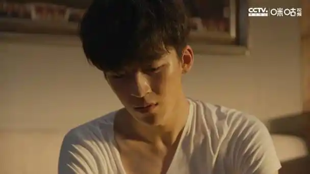 何洛洛赵一聪车祸后emo了##何洛洛新剧车祸ptsd