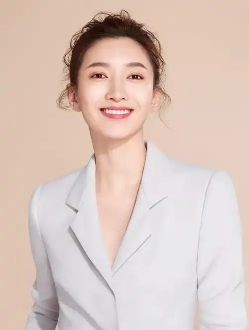 温柔发光体和魅力无瑕体江疏影如何打造美一面