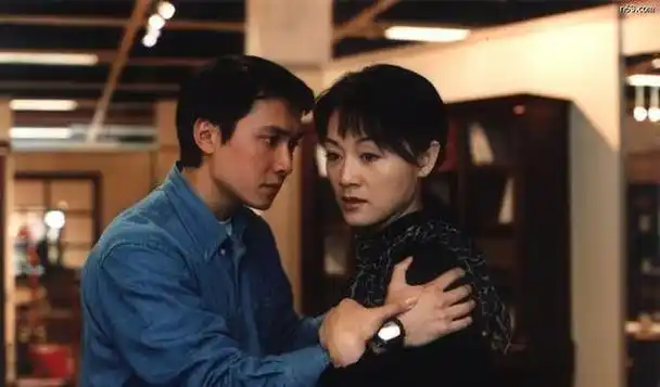 冯绍峰仍然是一位名气不大的新晋演员.