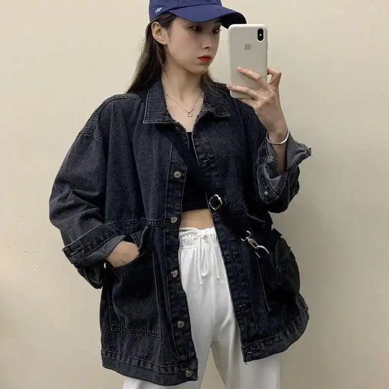 黑色牛仔褂配什么裤子