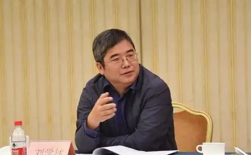 吴洪流副会长发言张涛副会长发言王璞秘书长通报情况张猛处长传达市委