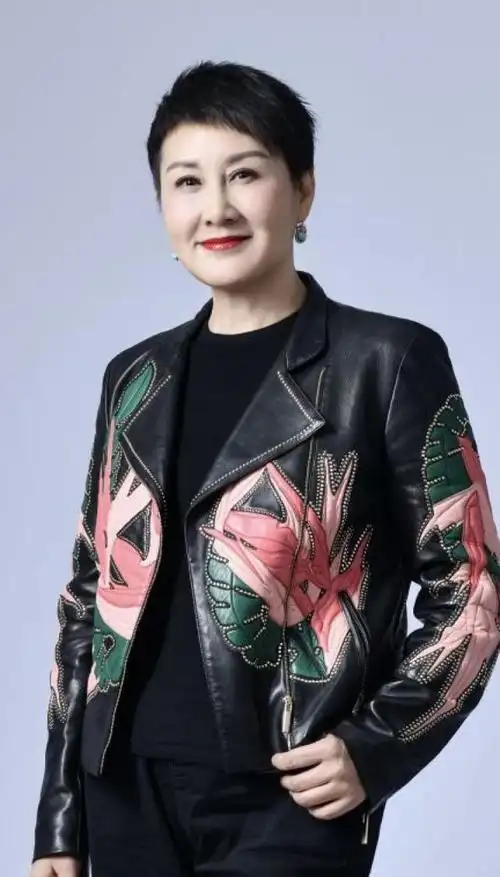 吕中乔榛濮存昕康庄齐聚再别康桥朗诵会再登冰城舞台