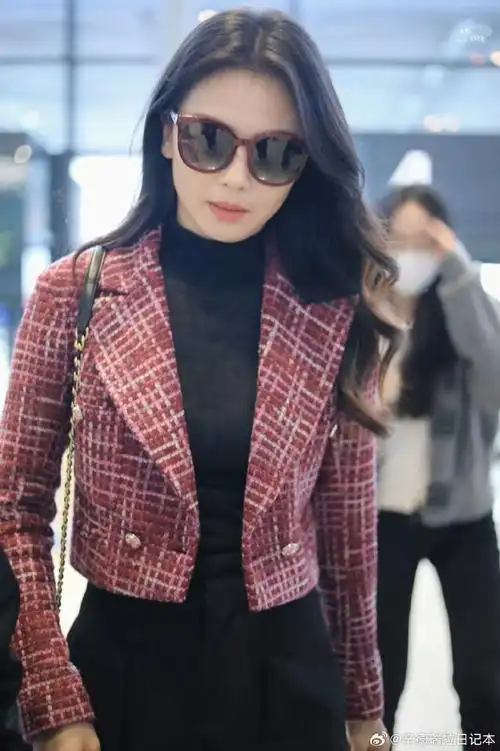 刘涛冬日小香风出发长沙##刘涛出发机场路透