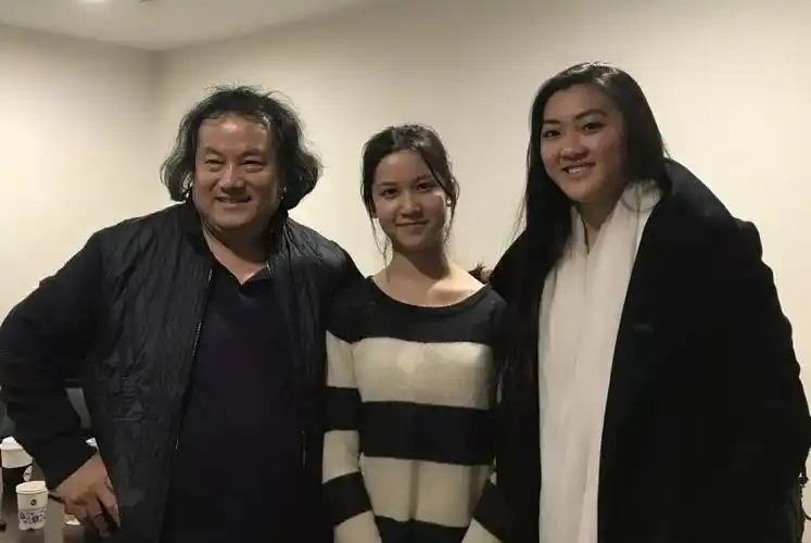 大师推崇备至的天才少女拉啦啦钢琴大提琴演奏会