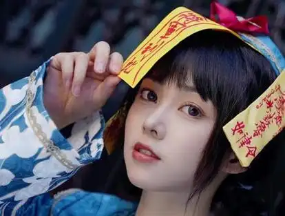 小僵尸cos_小僵尸cos角色脸上有两个打腮红_小僵尸cos妆 - 抖音